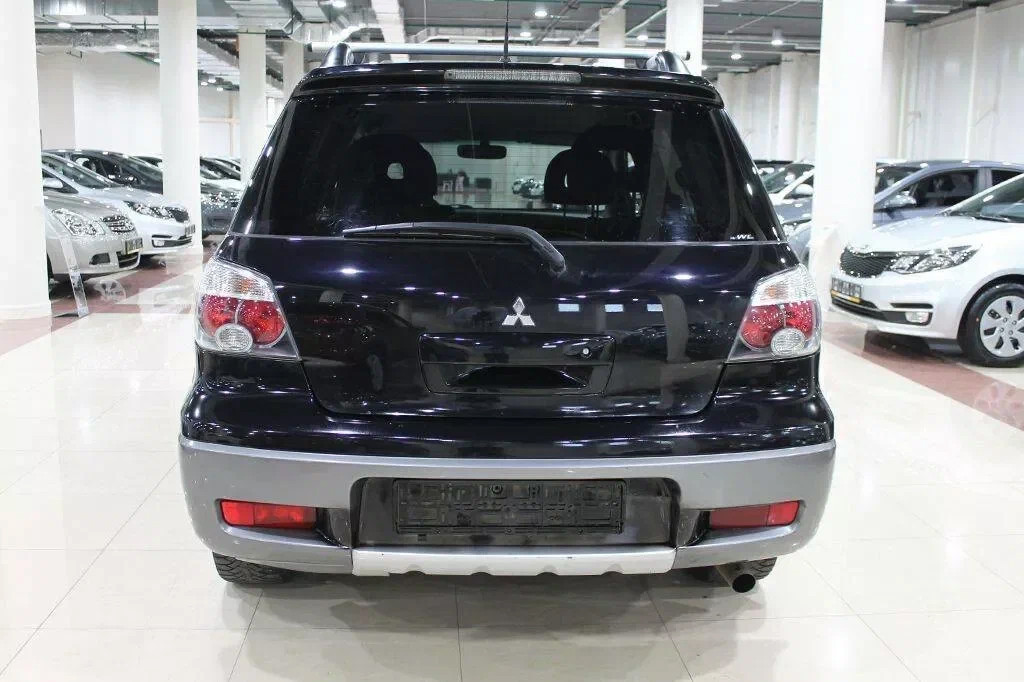 Купить Outlander с пробегом