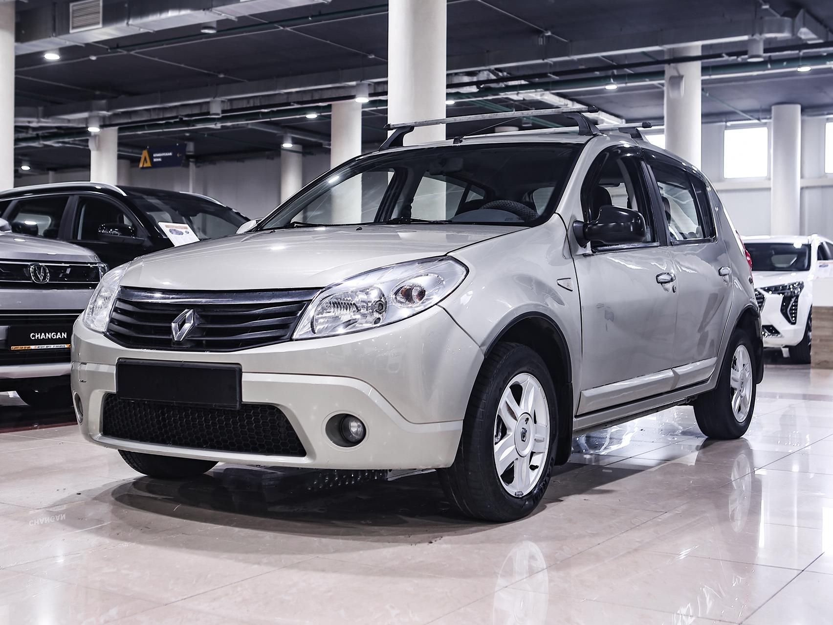 Купить Sandero с пробегом