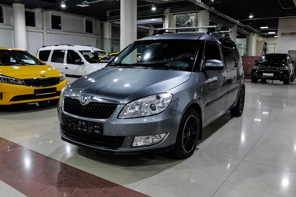 Купить Roomster с пробегом