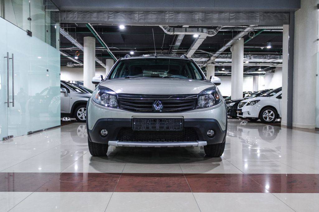 Купить Sandero с пробегом